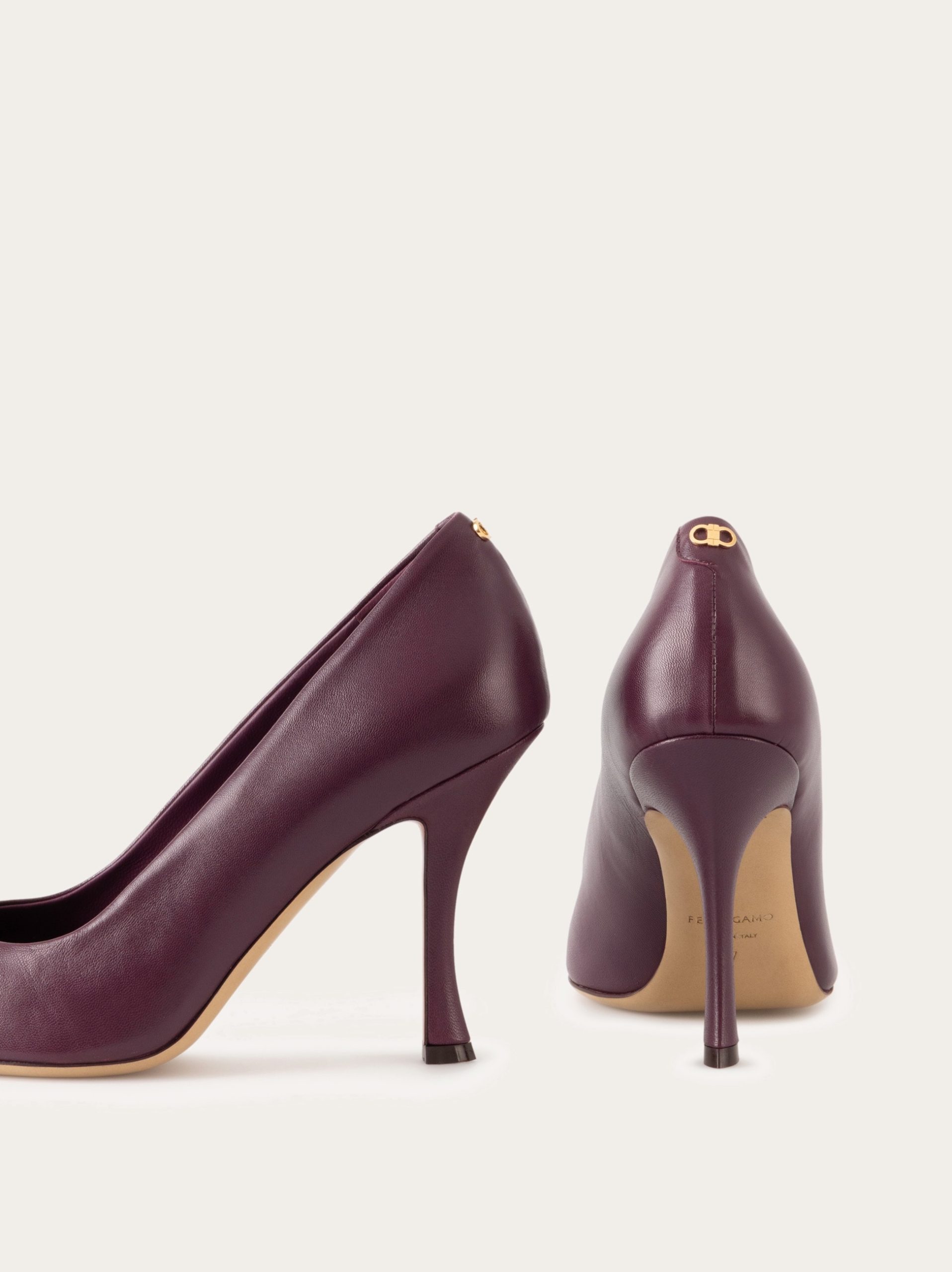Ferragamo Pump shoe - Image 3